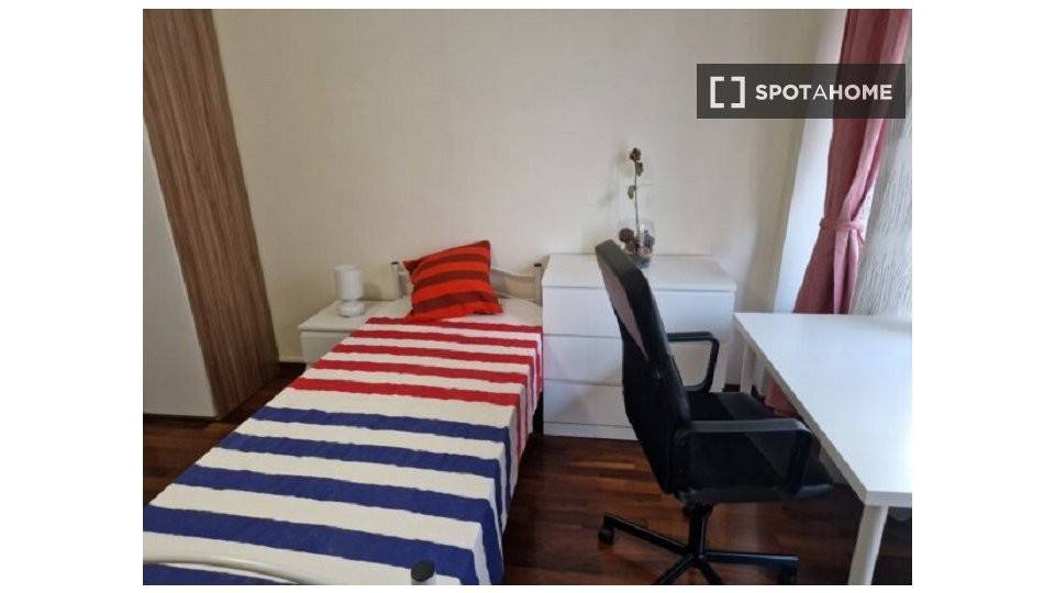 Stanza singola in Cenisia, foto 9 di 18