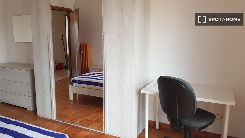 Stanza singola in Pozzo Strada, foto 3 di 18