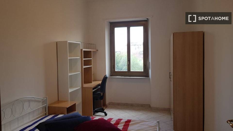 Stanza singola in Pozzo Strada, foto 2 di 18