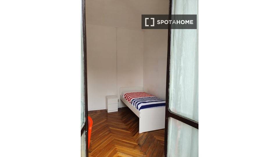 Stanza singola in Cit Turin, foto 2 di 18