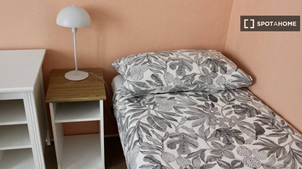 Stanza singola in Barriera di Milano, foto 4 di 18