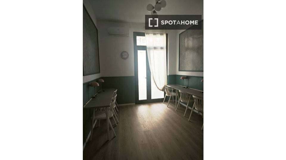 Stanza singola in Barriera di Milano, foto 10 di 18