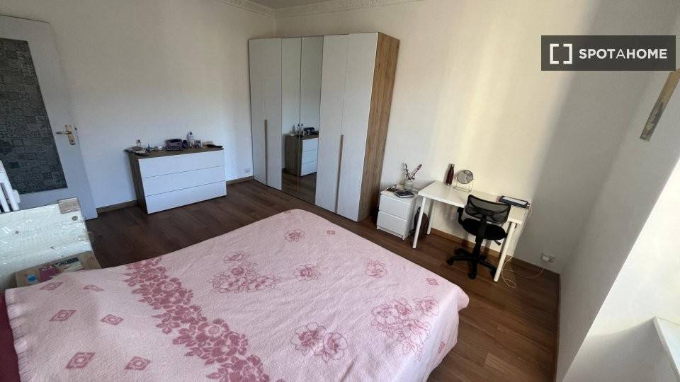 Stanza singola in Nizza Millefonti, foto 2 di 18