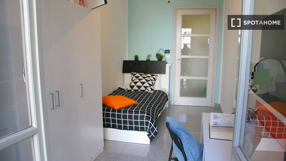 5 stanze singole in San Salvario, foto 17 di 18