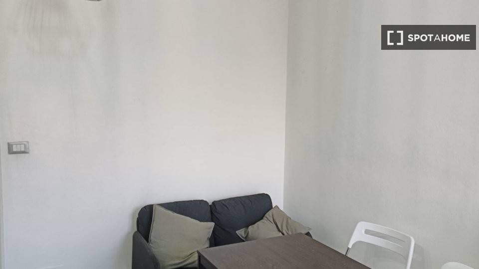 2 stanze singole in San Donato, foto 5 di 12