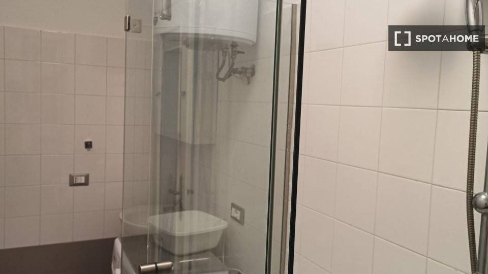 2 stanze singole in San Donato, foto 11 di 12