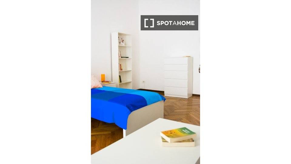 Stanza singola in Centro, foto 16 di 18