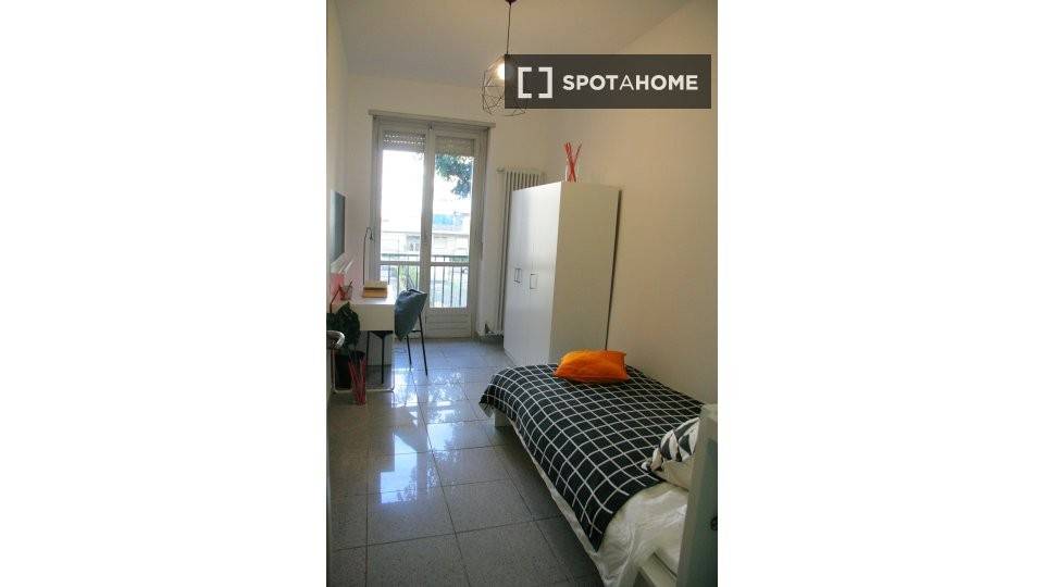 5 stanze singole in San Salvario, foto 2 di 18