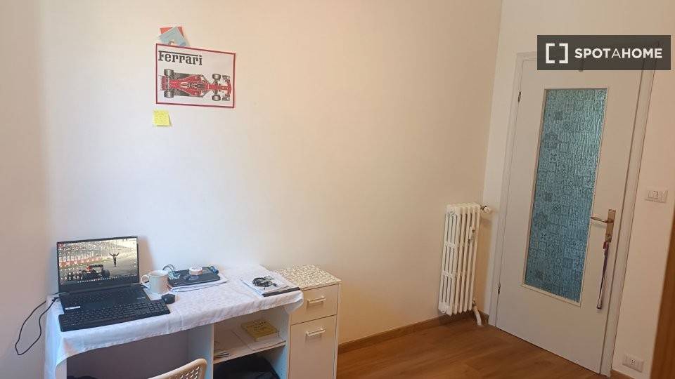 Stanza singola in Nizza Millefonti, foto 2 di 18