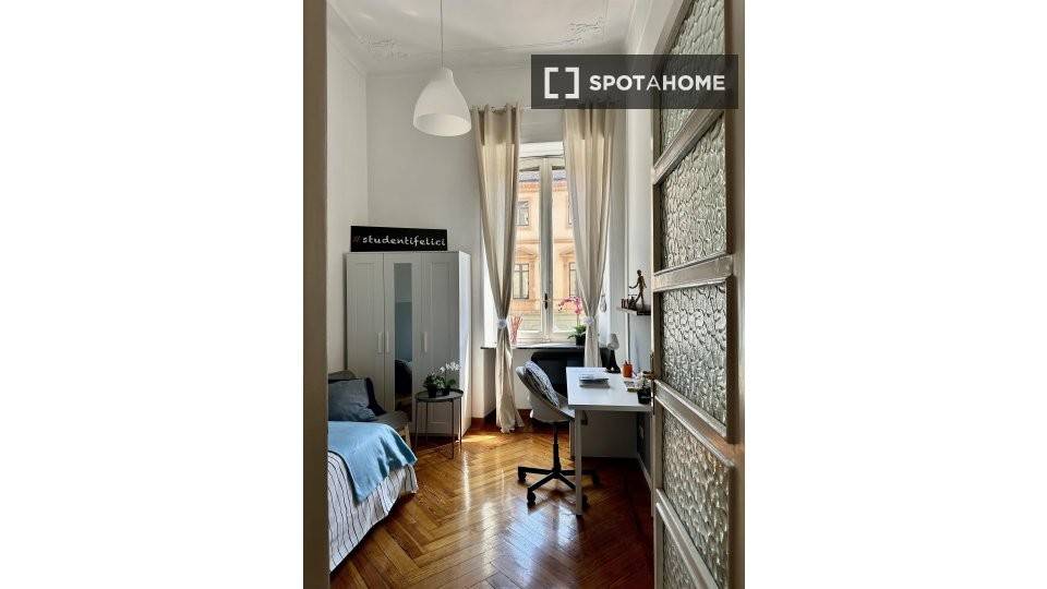 Stanza singola in San Salvario, foto 8 di 18