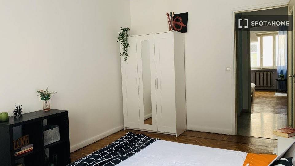 4 stanze singole in Centro, foto 3 di 18