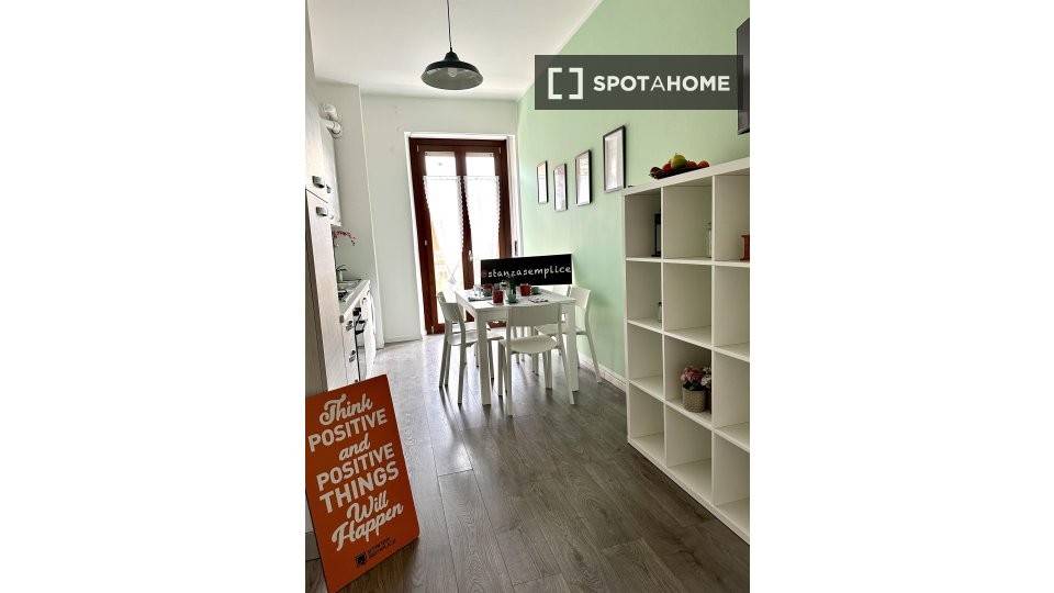 Stanza singola in San Salvario, foto 10 di 18