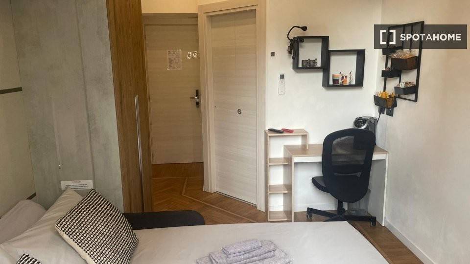 3 stanze singole in San Donato, foto 2 di 18