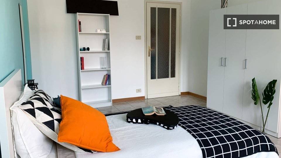 Posto letto in doppia in San Salvario, foto 18 di 18