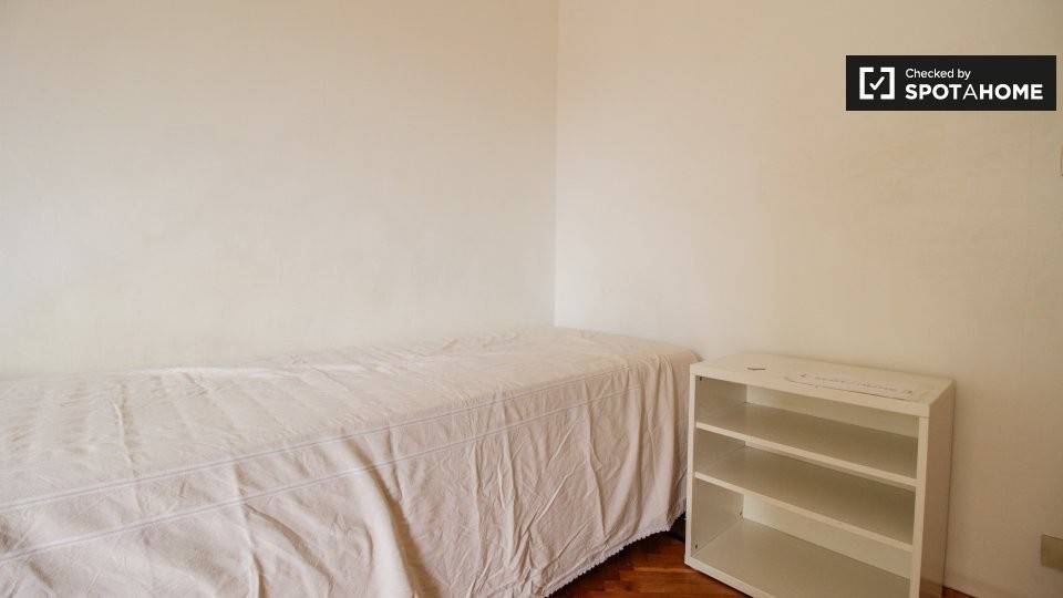 2 stanze singole in Vanchiglia, foto 2 di 17