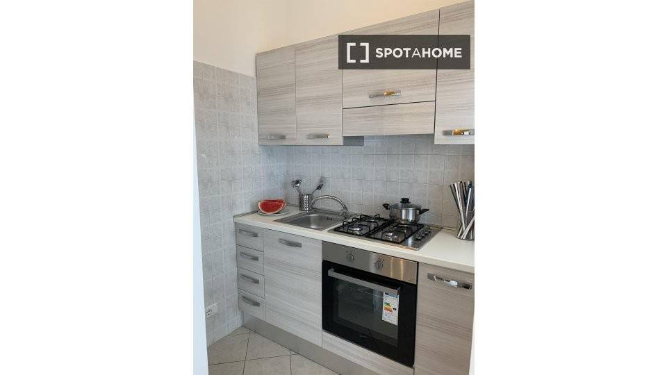 Stanza singola in Pozzo Strada, foto 10 di 18
