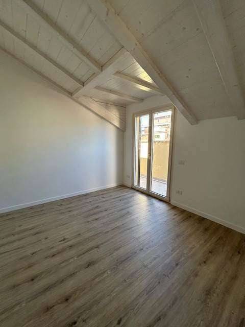 Appartamento in Barriera di Milano, foto 8 di 12