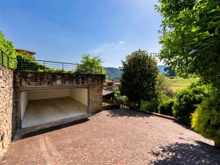 Box auto