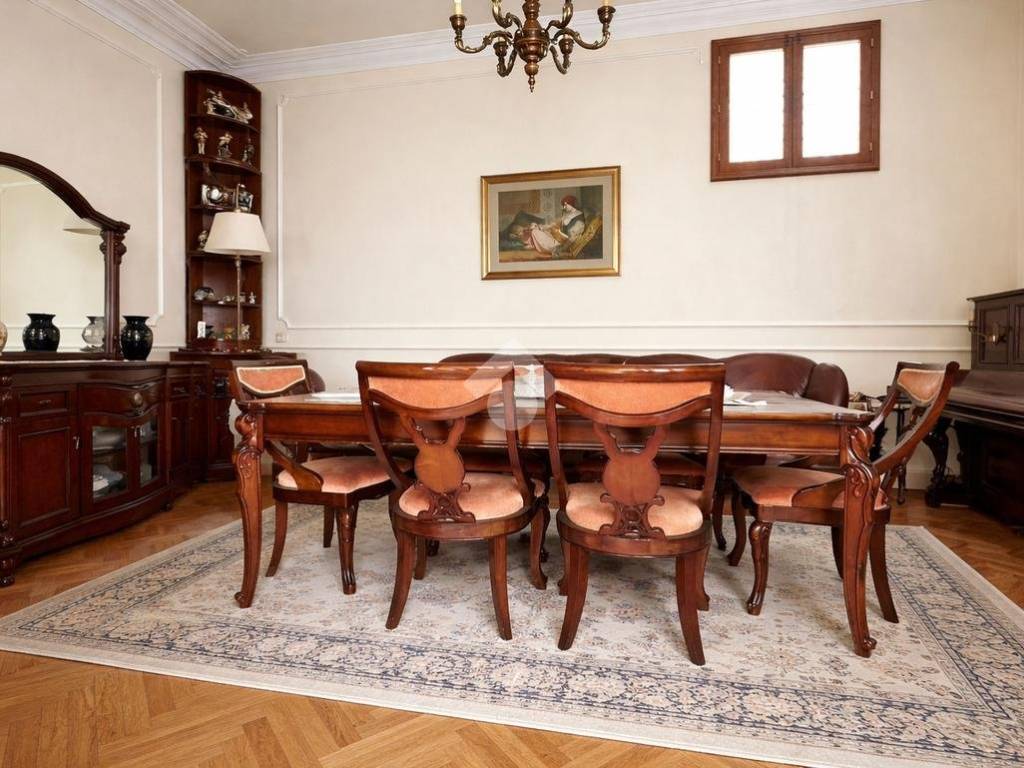 Salone