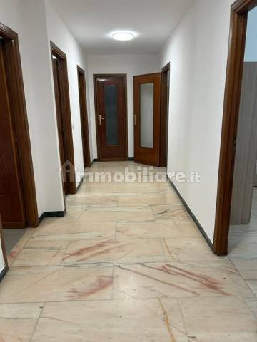 Stanza singola in Centro, foto 2 di 9