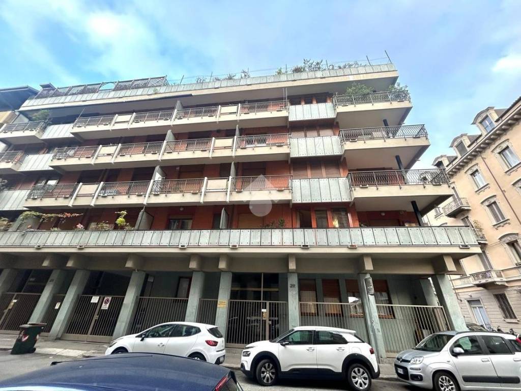 Appartamento in Cit Turin, foto 2 di 27