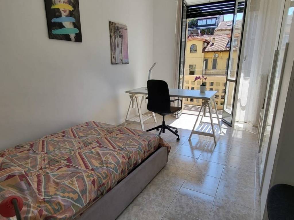Stanza singola in Crocetta, foto 4 di 18