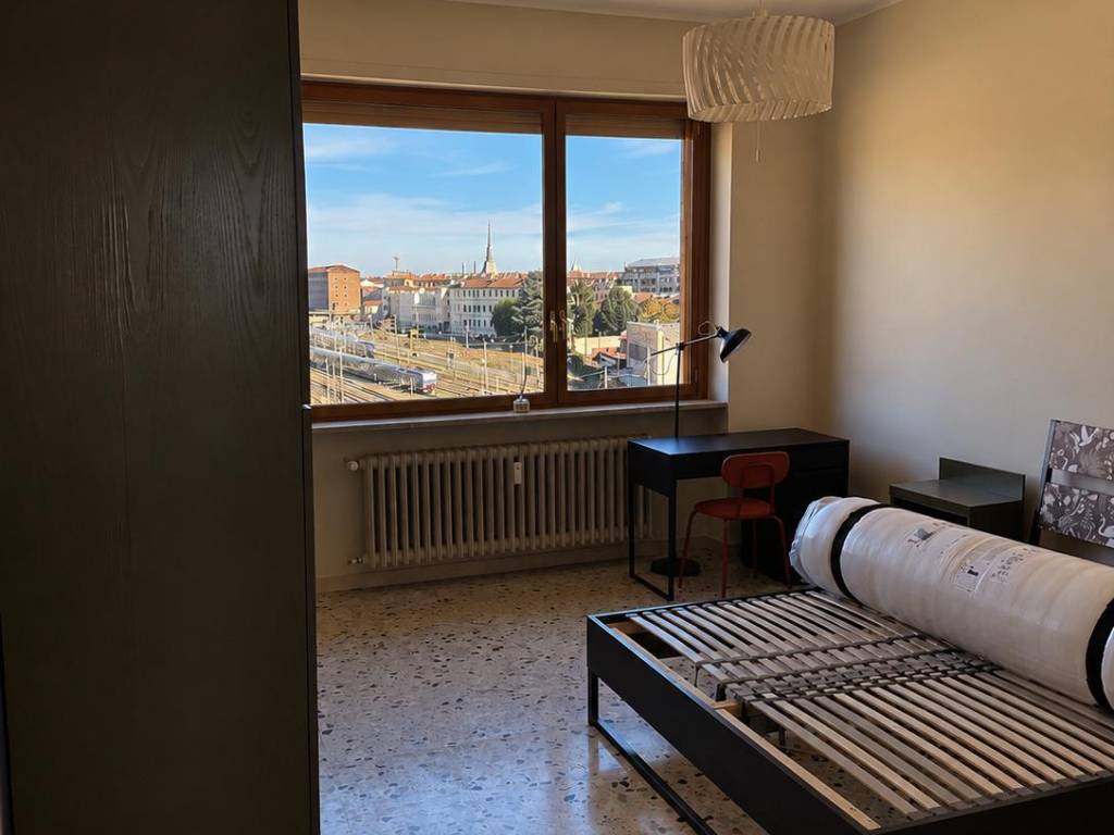 3 stanze singole in Crocetta, foto 8 di 20