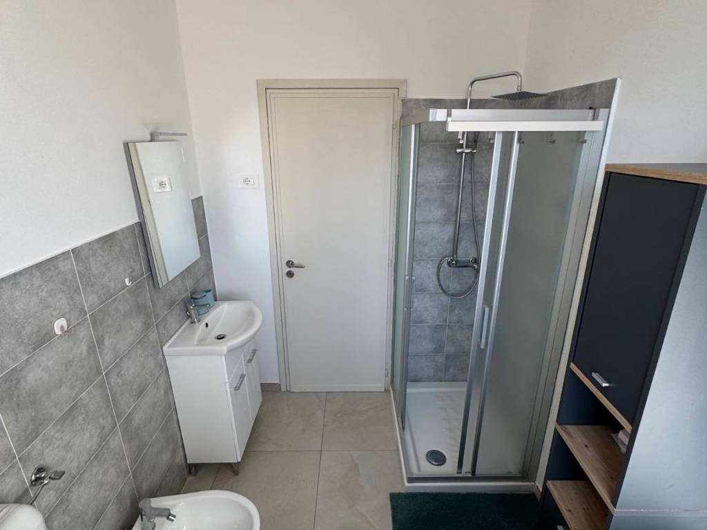 3 stanze singole in Crocetta, foto 17 di 20