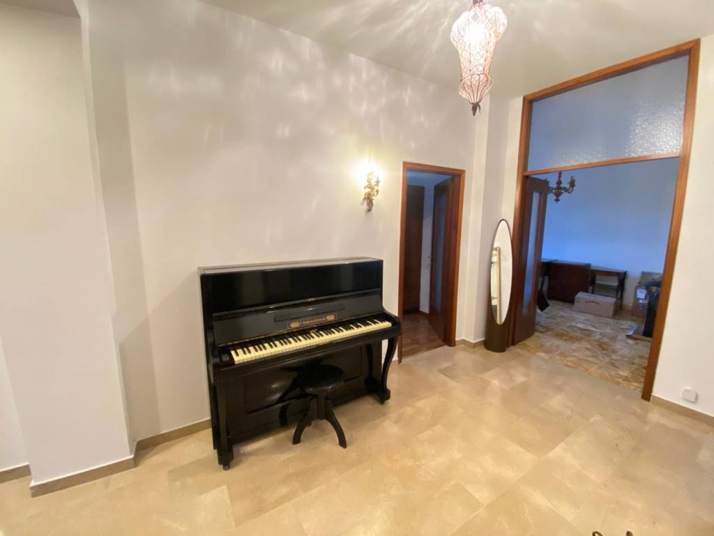 Appartamento in Mirafiori Nord, foto 2 di 32
