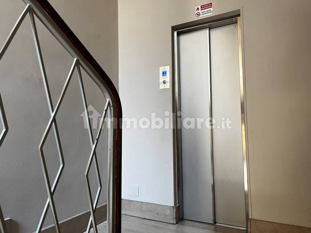 3 stanze singole in Parella, foto 3 di 38