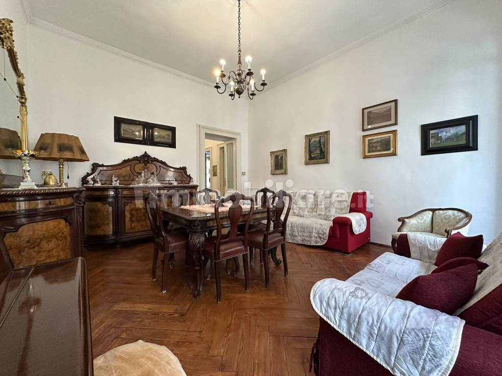 Appartamento in Cit Turin