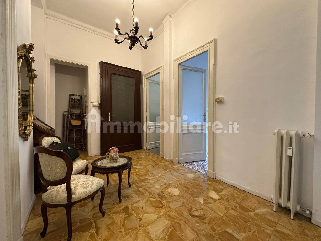 Appartamento in Cit Turin, foto 31 di 38