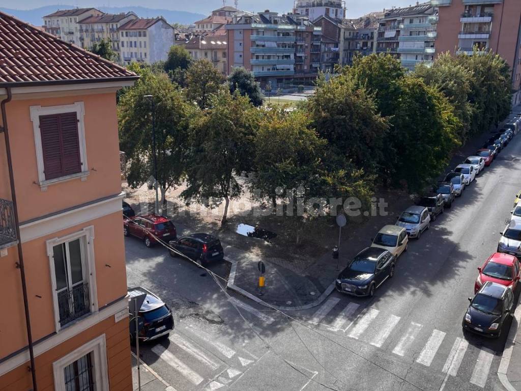 2 stanze doppie in San Donato, foto 13 di 13