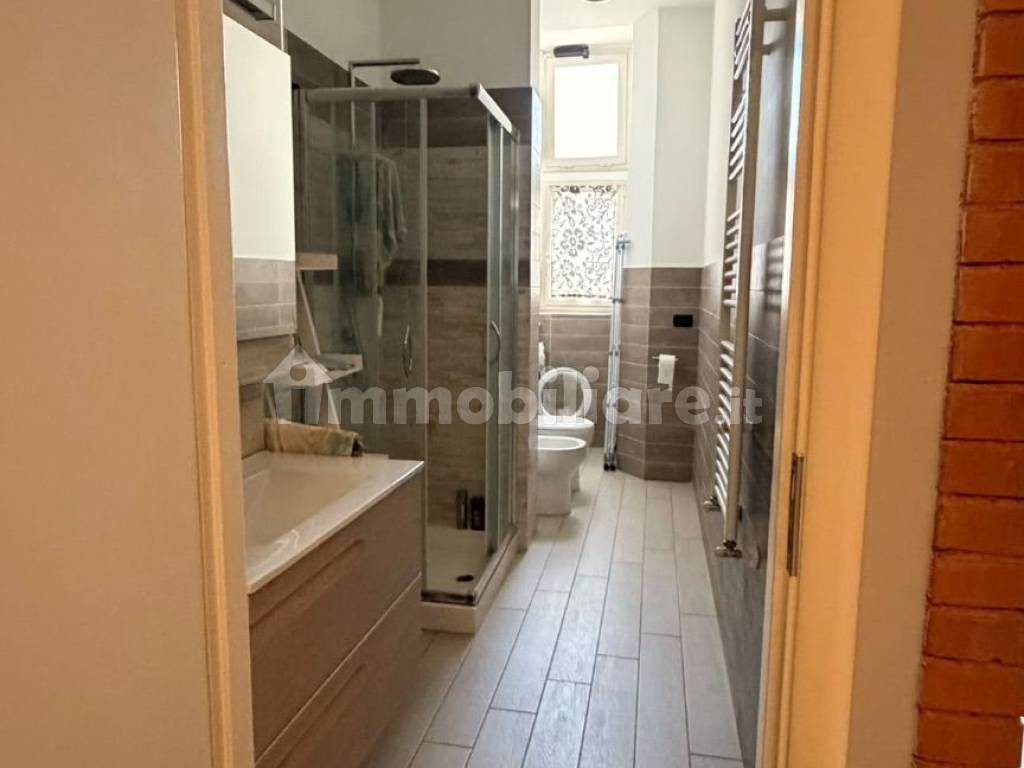 2 stanze singole in Crocetta, foto 11 di 11