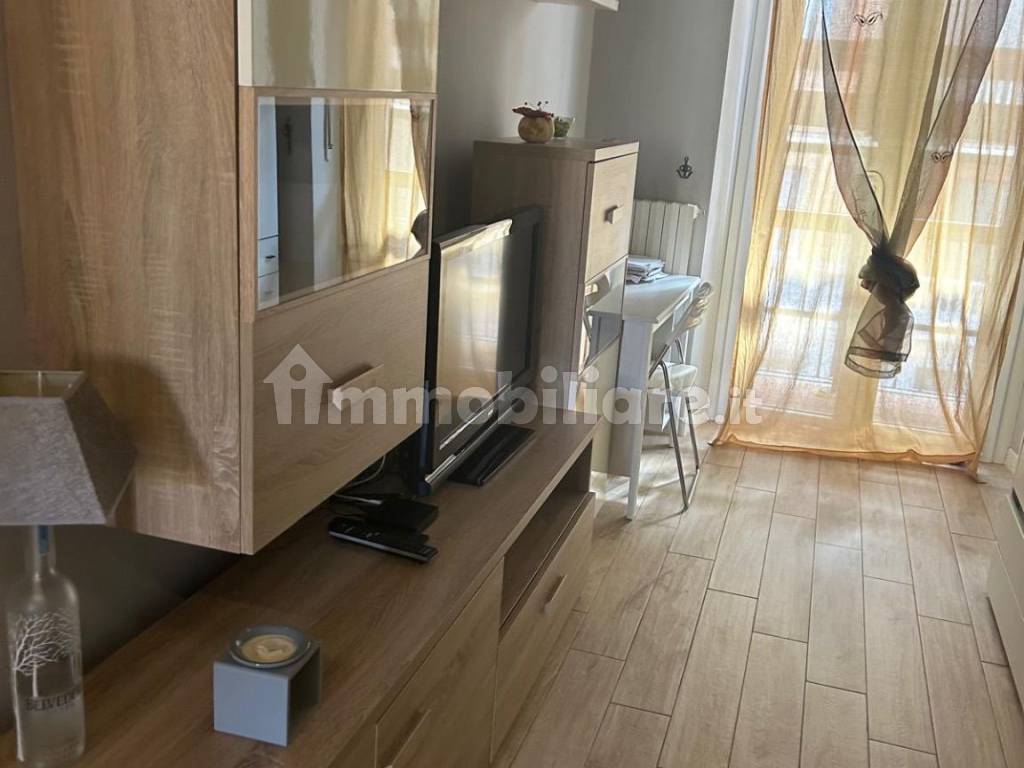 2 stanze singole in Crocetta, foto 7 di 11