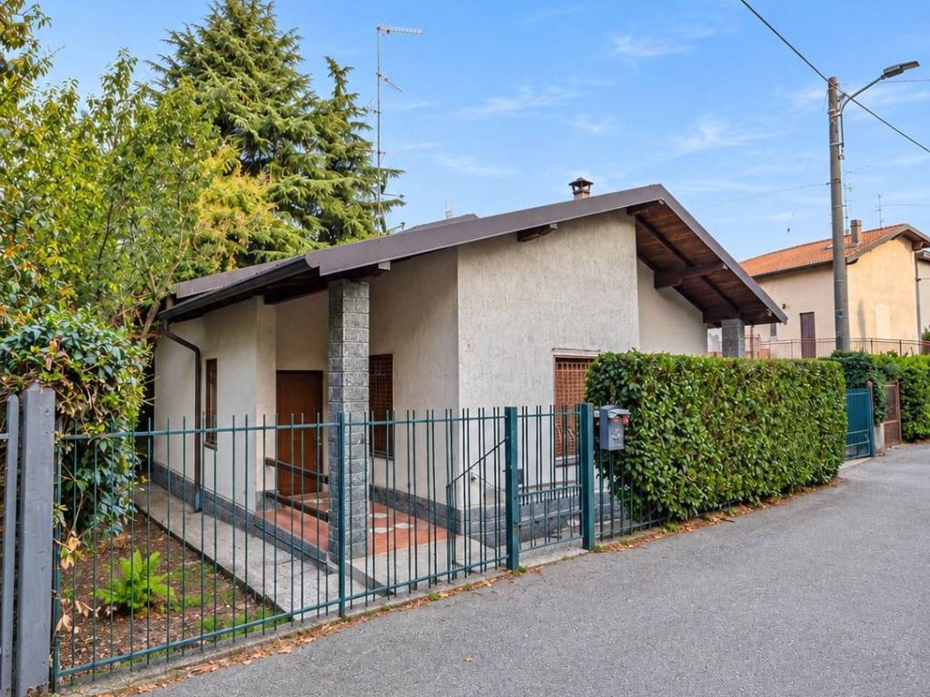 Villa indipendente a San Fermo della Battaglia