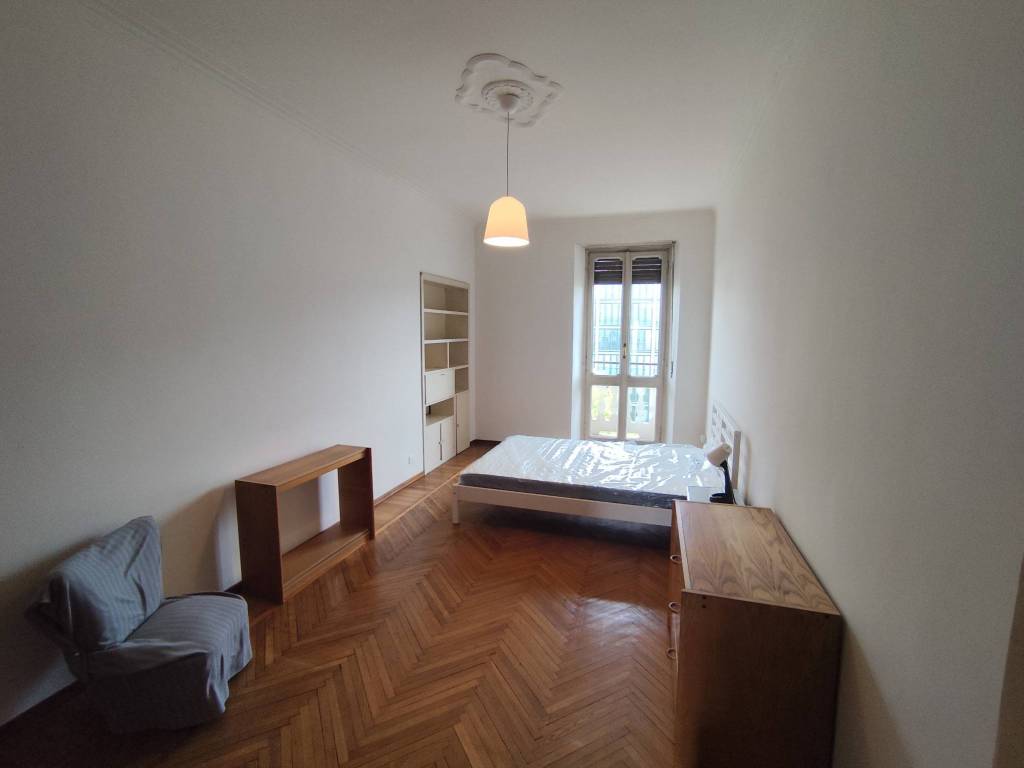 Stanza singola in San Salvario, foto 2 di 34