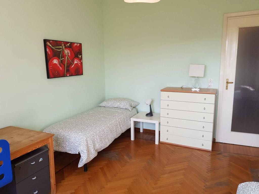 Stanza singola in Pozzo Strada, foto 3 di 7
