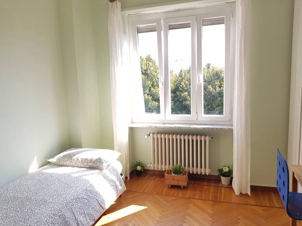 Stanza singola in Pozzo Strada