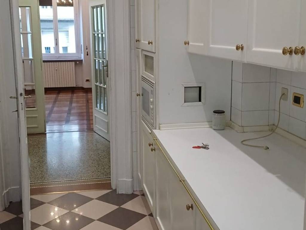Appartamento in Cit Turin, foto 25 di 39
