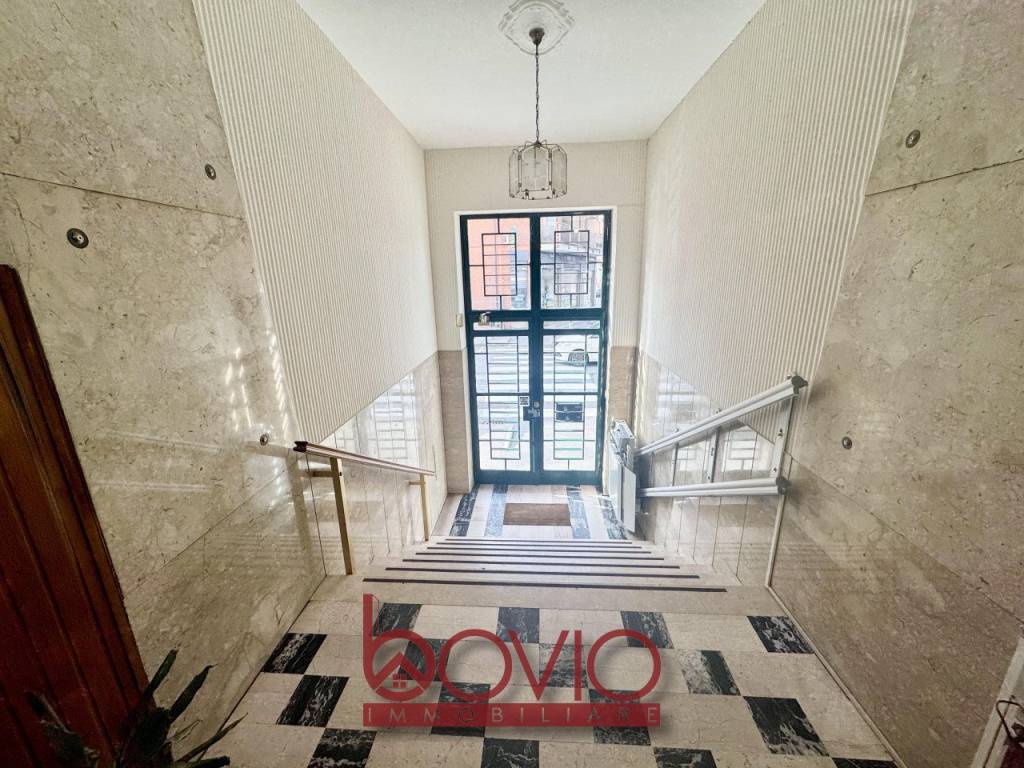 Appartamento in Barriera di Milano, foto 2 di 33