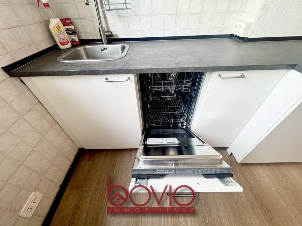 Appartamento in Barriera di Milano, foto 9 di 33