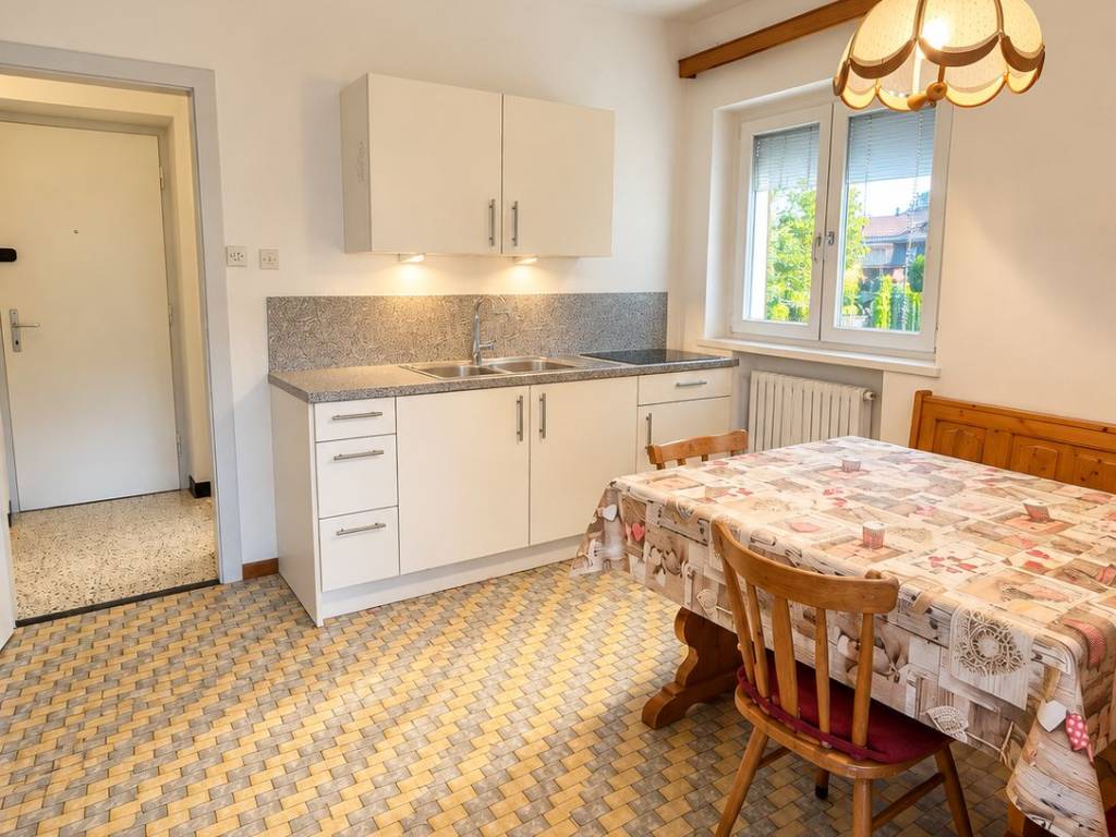 Rent Apartment Bolzano. 2-room flat in via San Maurizio. Good condition ...