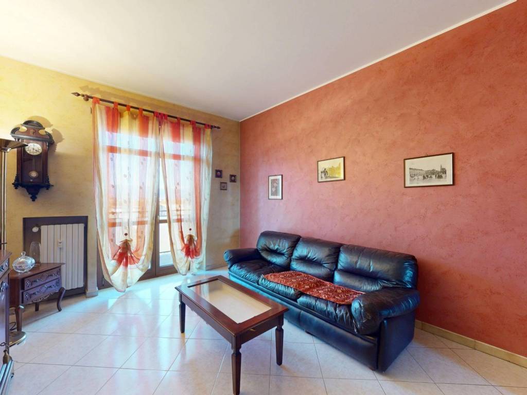 Appartamento in Madonna di Campagna, foto 9 di 23