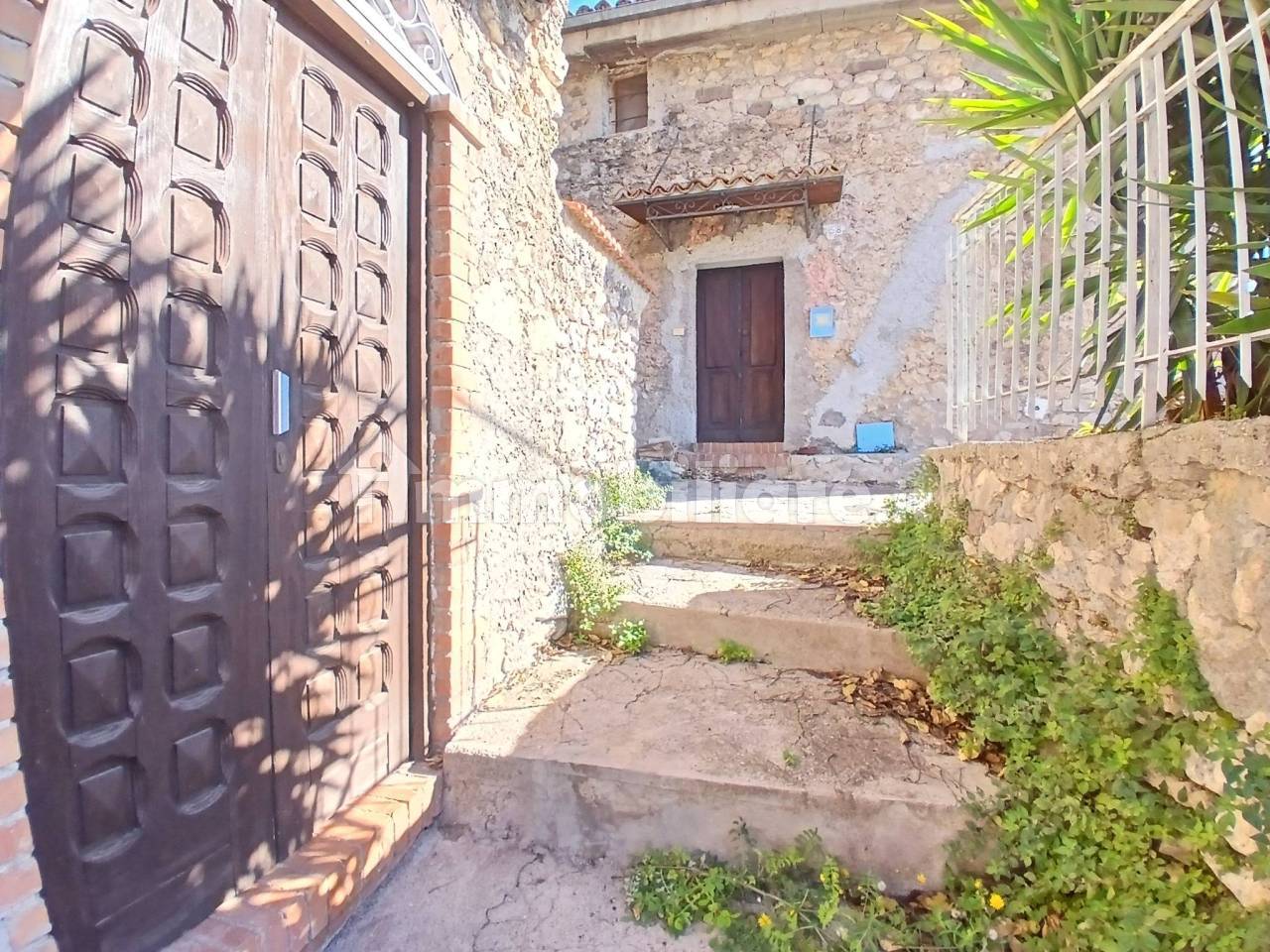 Serrone, ampia casa cielo / terra con cantina, photo 1