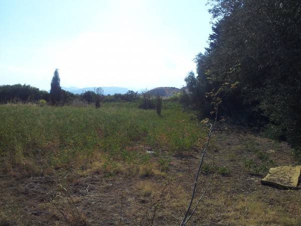 Terreno edificabile ss106, bianco