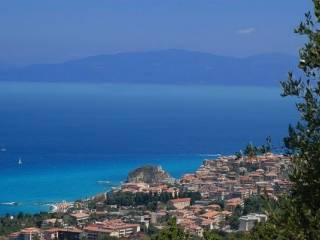 Vista Tropea e santuario