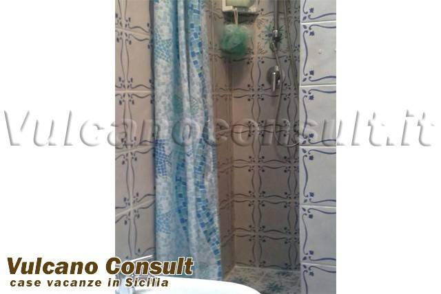 Bagno con doccia