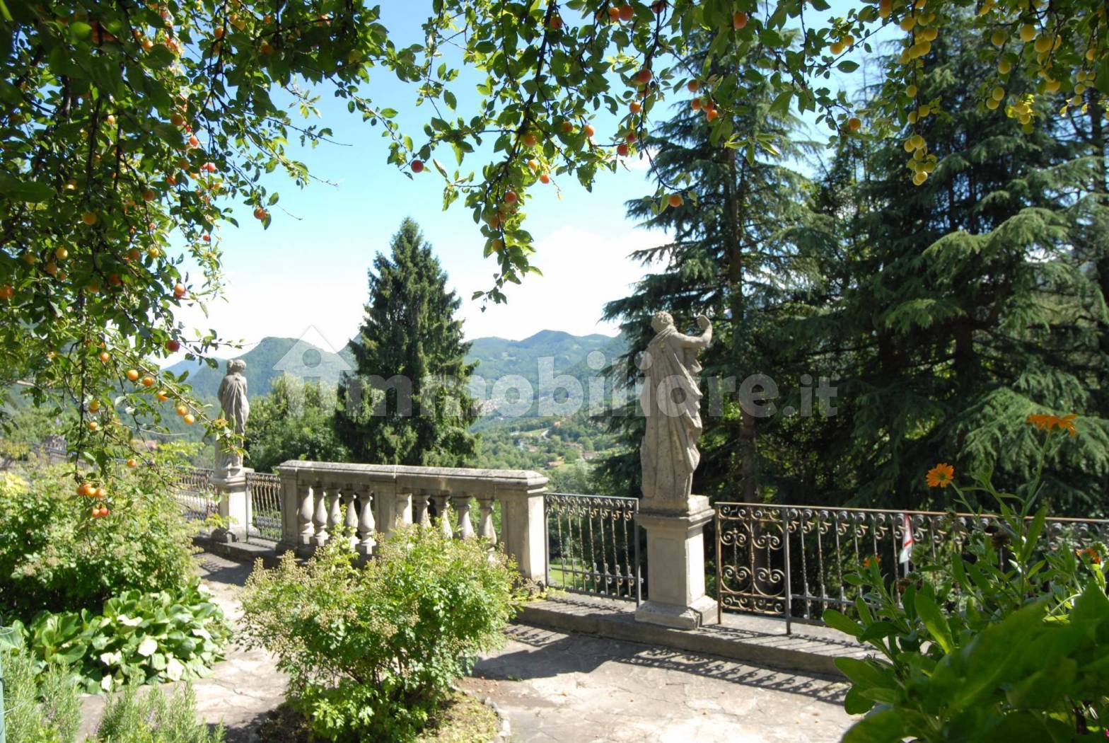 Villa in vendita a Centro Valle Intelvi