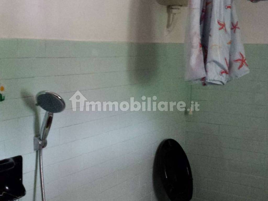 319 bagno piano superiore